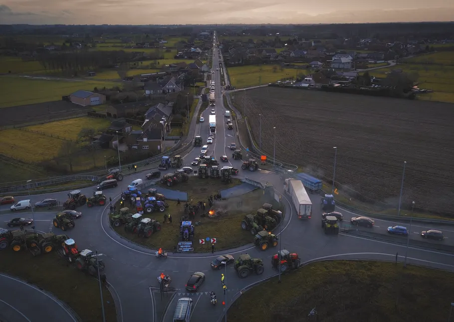 Dronebeeld: Tractoren